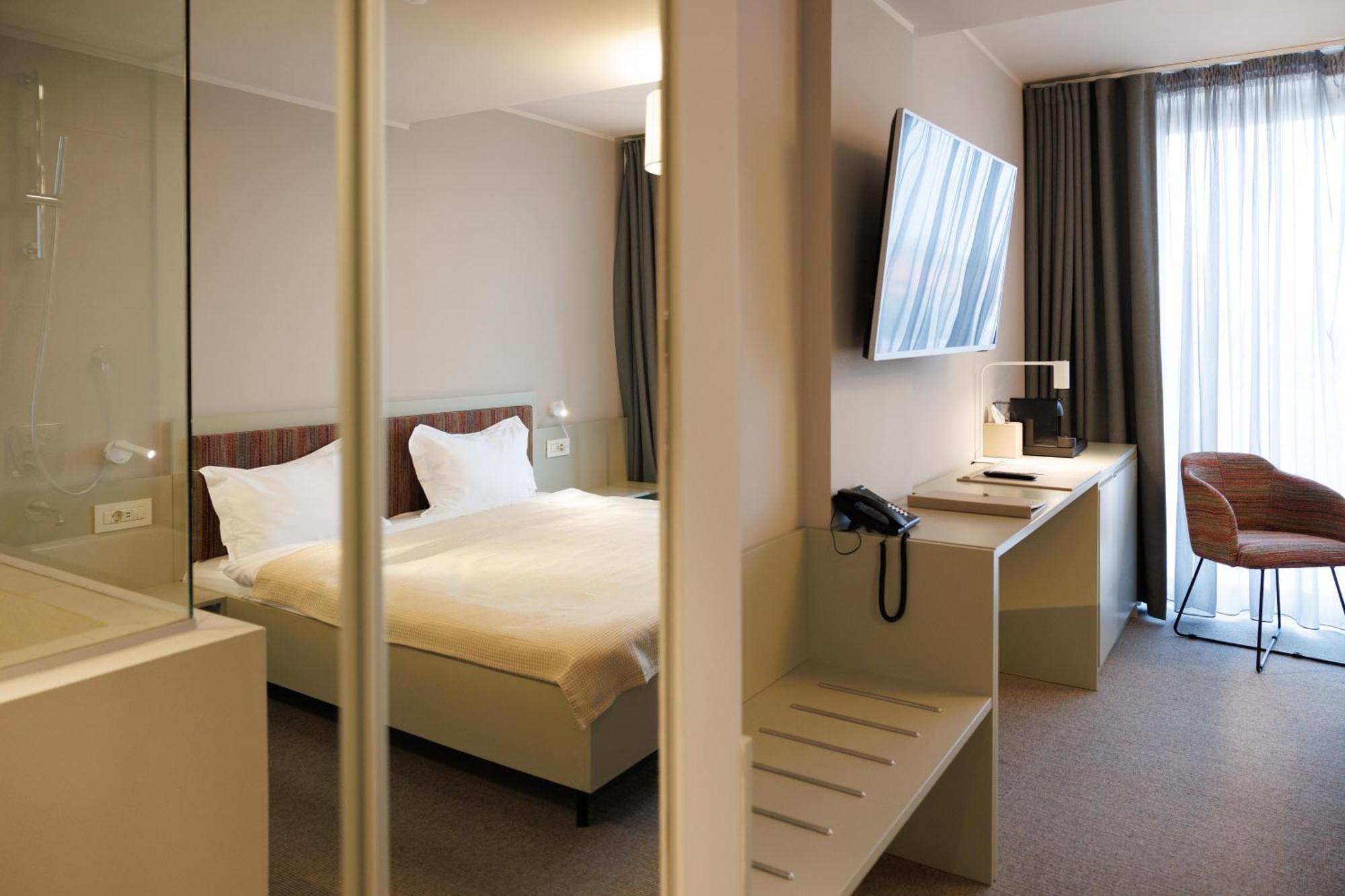 Millennium Hub & Hotel คอนสตันซา ภายนอก รูปภาพ
